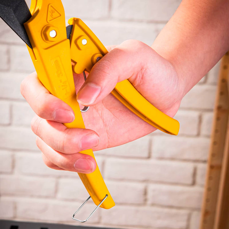 Alicate Cortador de Mangueira e Tubo PVC